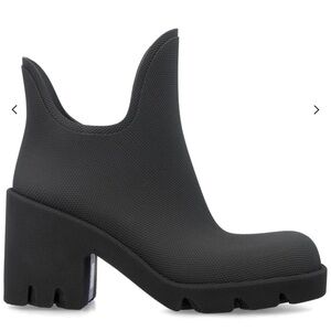 Burberry Marsh Round-Toe Ankle Rain Boots